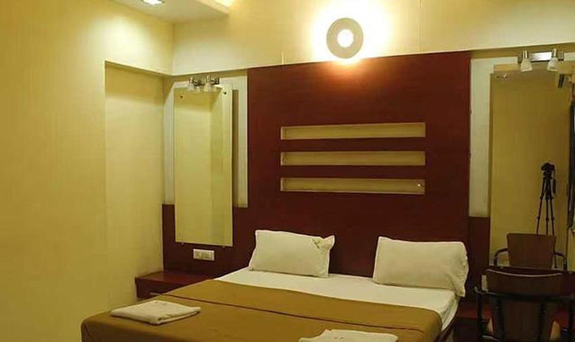 Fabhotel Skylark Inn Nashik Kamer foto