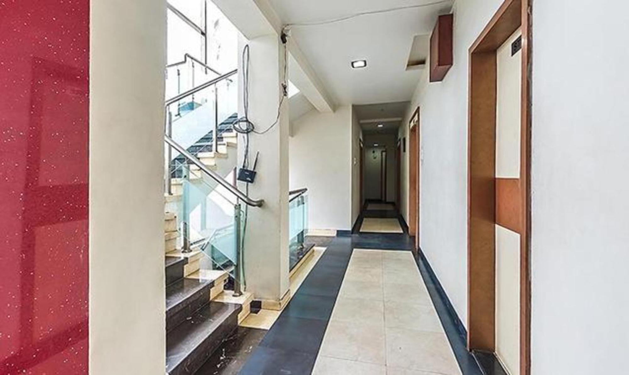 Fabhotel Skylark Inn Nashik Buitenkant foto