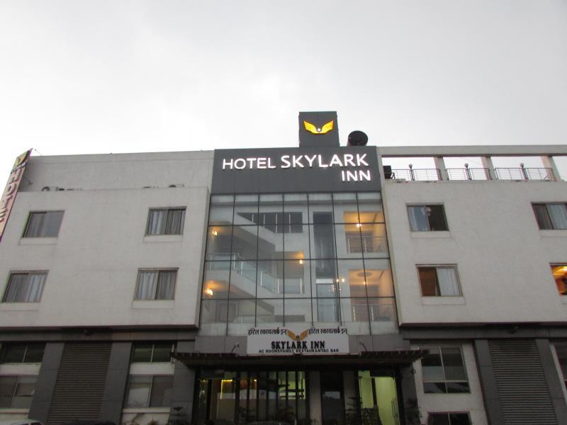 Hotel Skylark Inn Nashik Buitenkant foto